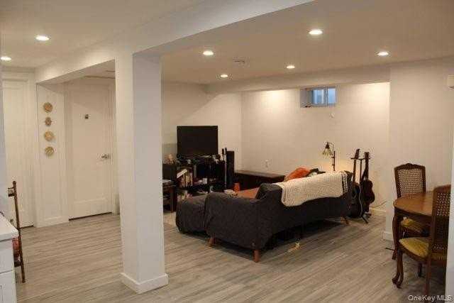 226 E Pine St #2 - Photo 3 of 16