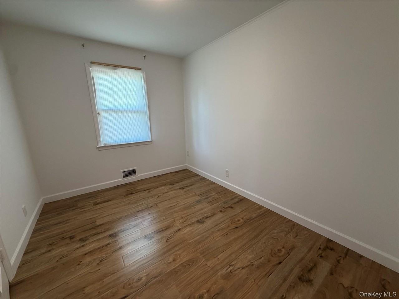 5804 264th St - Photo 5 of 23