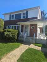 featured image of 10 Alsop St #2