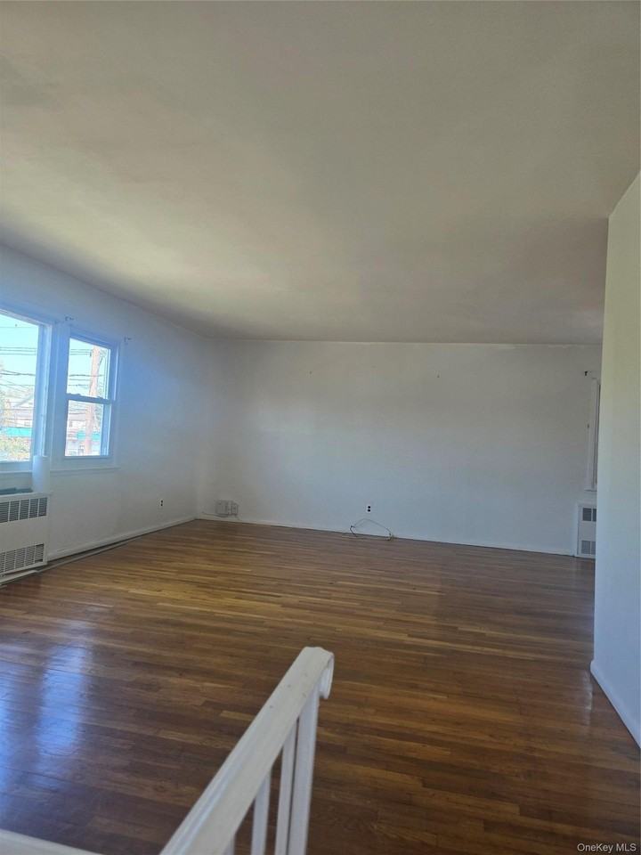 10 Alsop St #2 - Photo 2 of 6