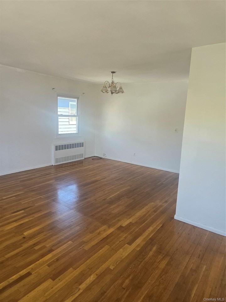 10 Alsop St #2 - Photo 3 of 6