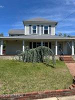 featured image of 421 W Lincoln Ave
