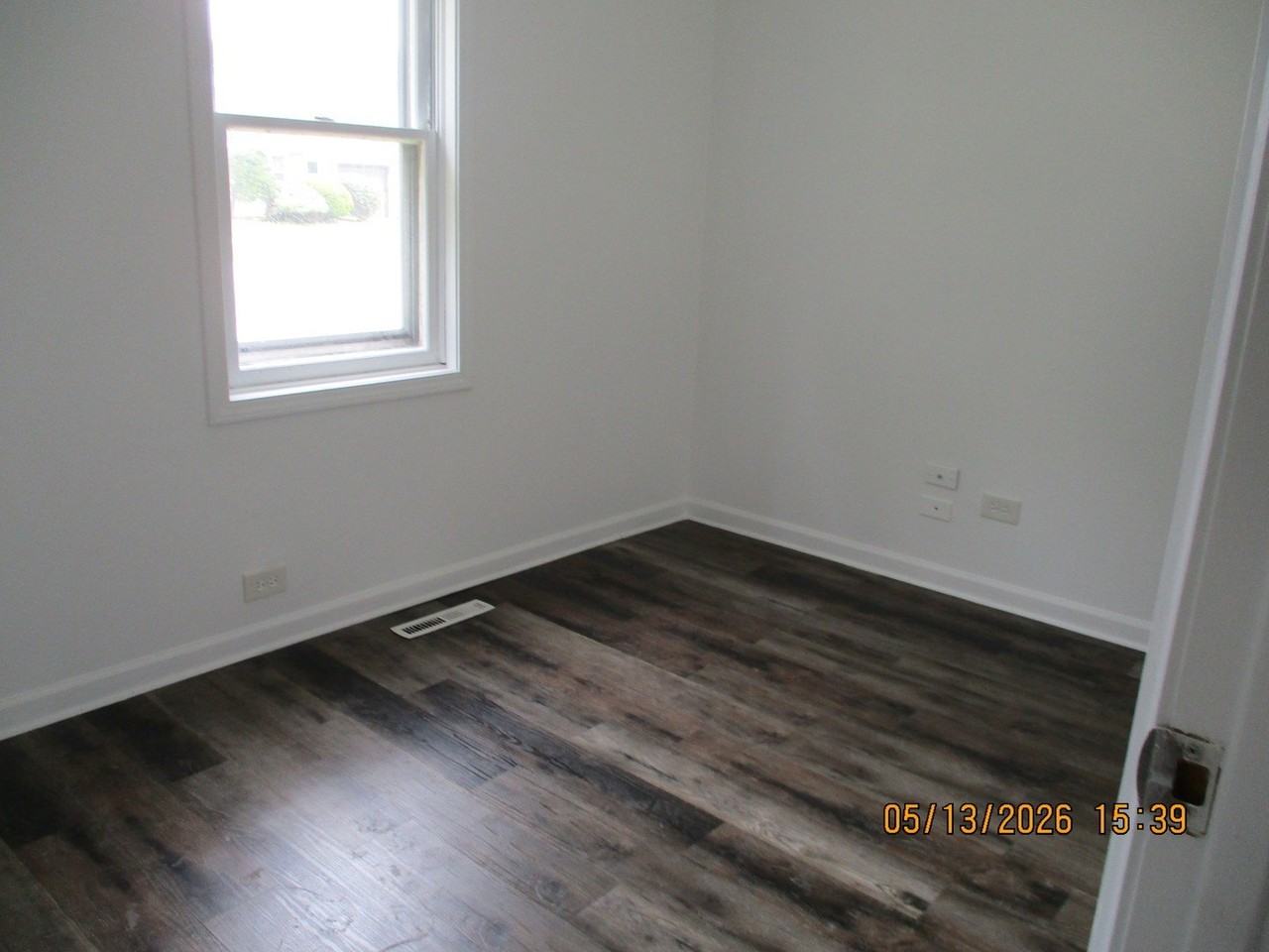 9806 Marion Ave - Photo 6 of 17