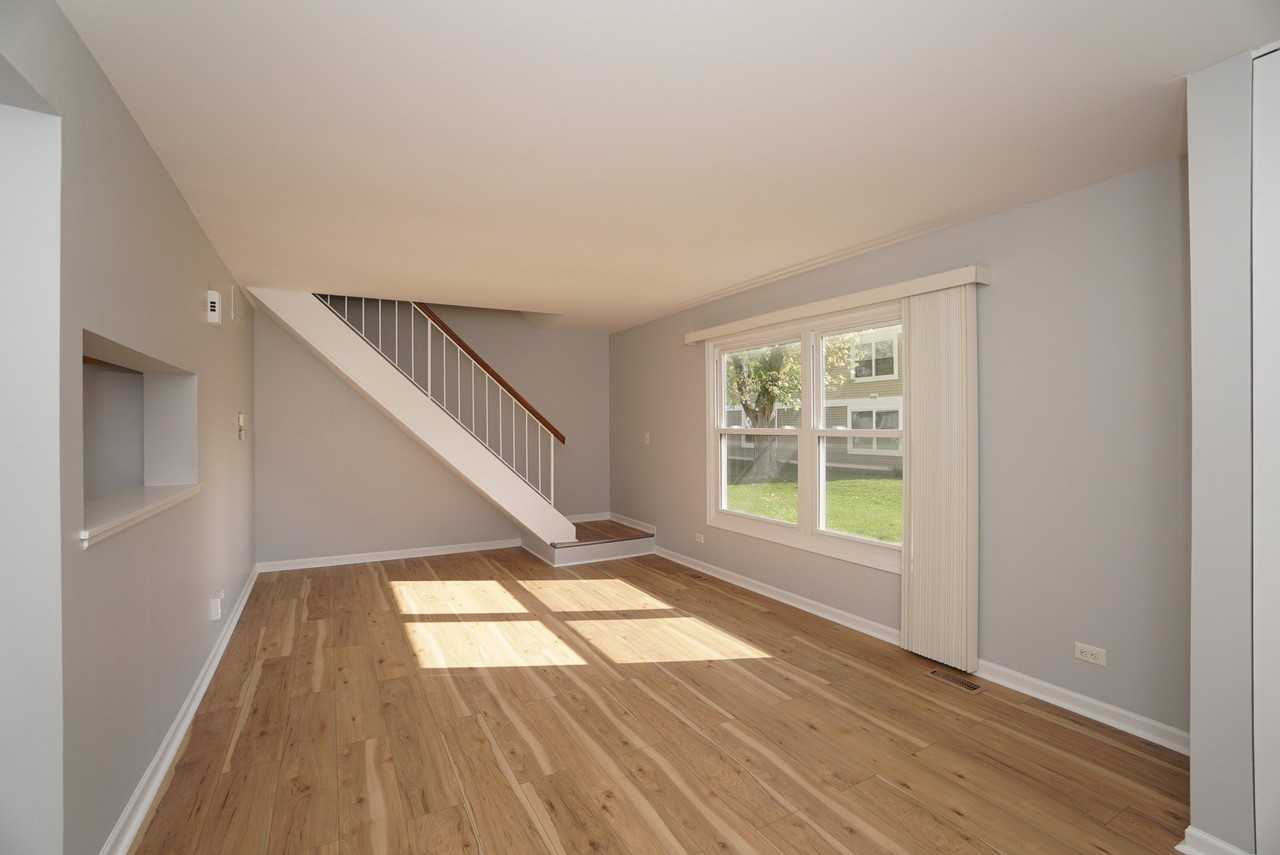 223 Harvest Ct - Photo 4 of 22