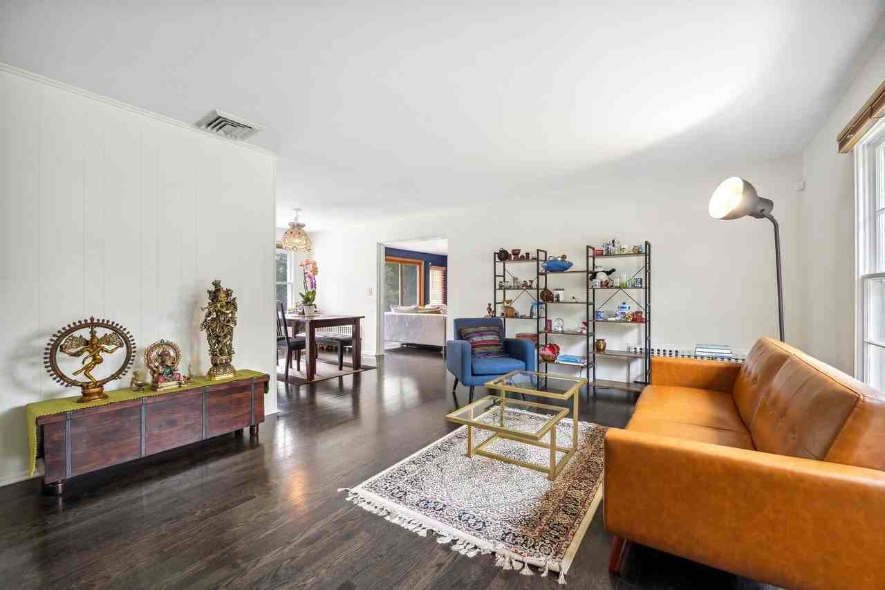 853 Happ Rd - Photo 2 of 23
