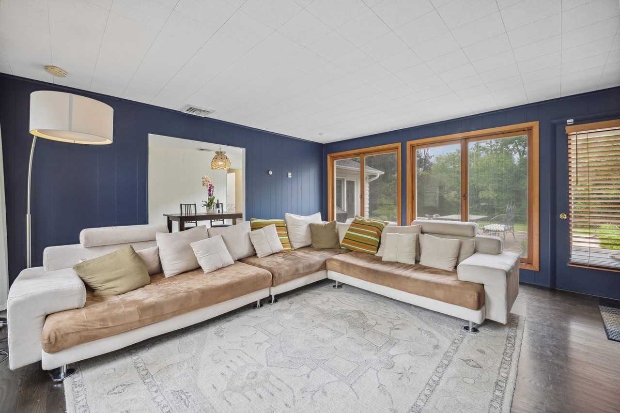 853 Happ Rd - Photo 6 of 23