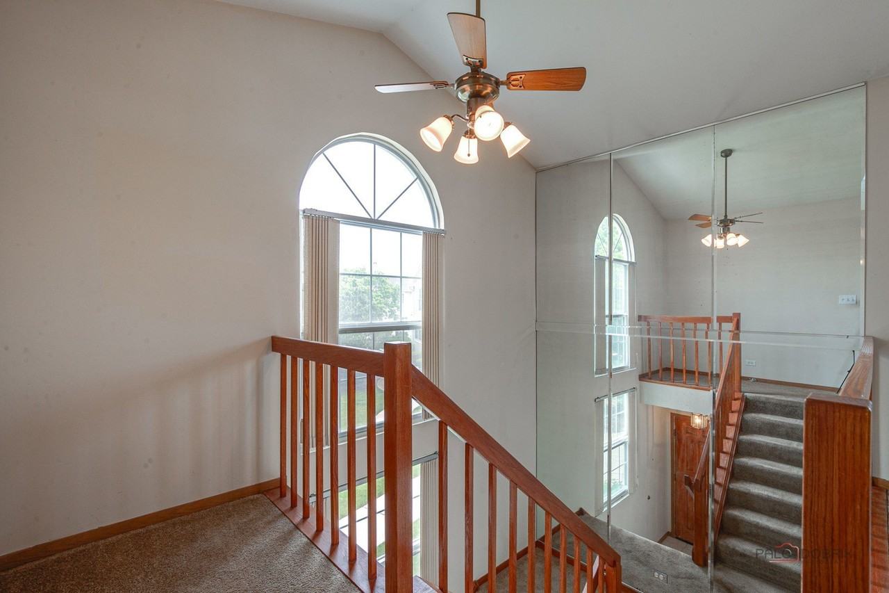 614 Le Parc Cir #22-2 - Photo 4 of 27