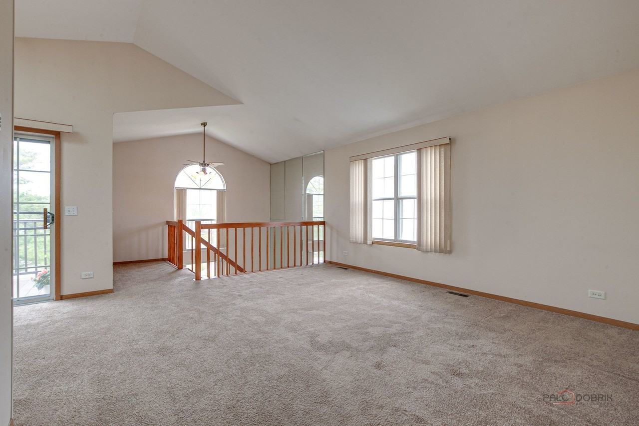 614 Le Parc Cir #22-2 - Photo 5 of 27