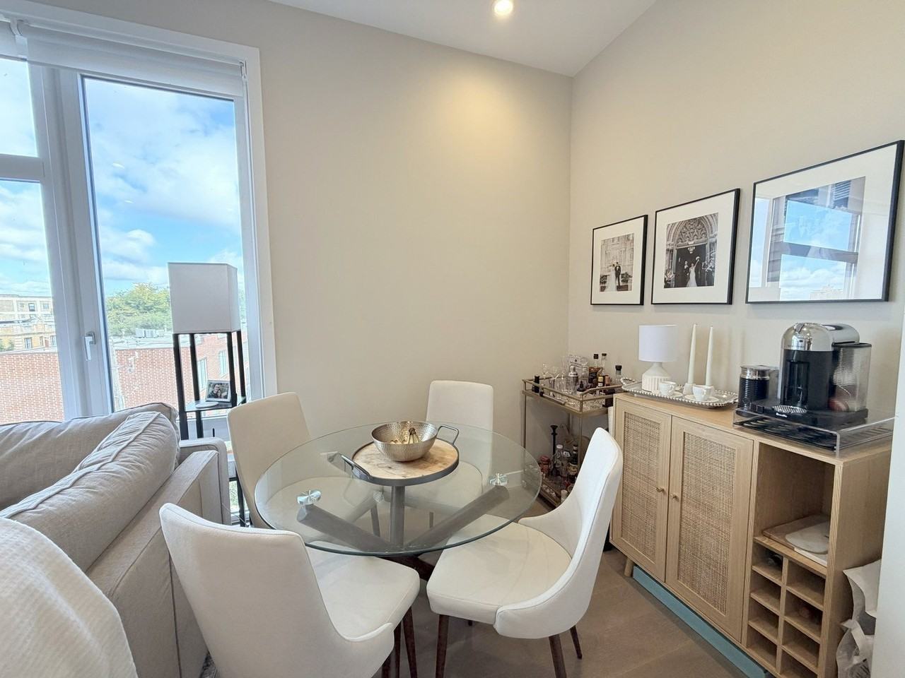 3757 N Sheffield Ave #302 - Photo 4 of 22