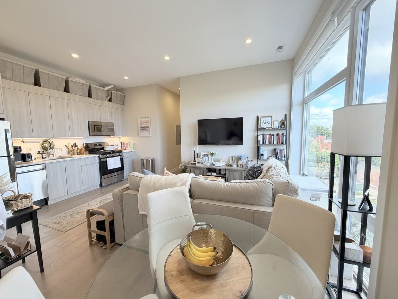 3757 N Sheffield Ave #302 - Photo 5 of 22