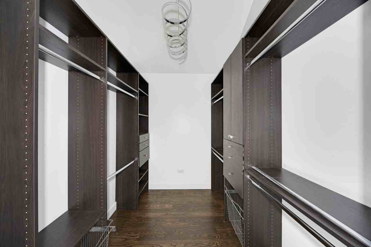 9059 Oneill Dr - Photo 7 of 15