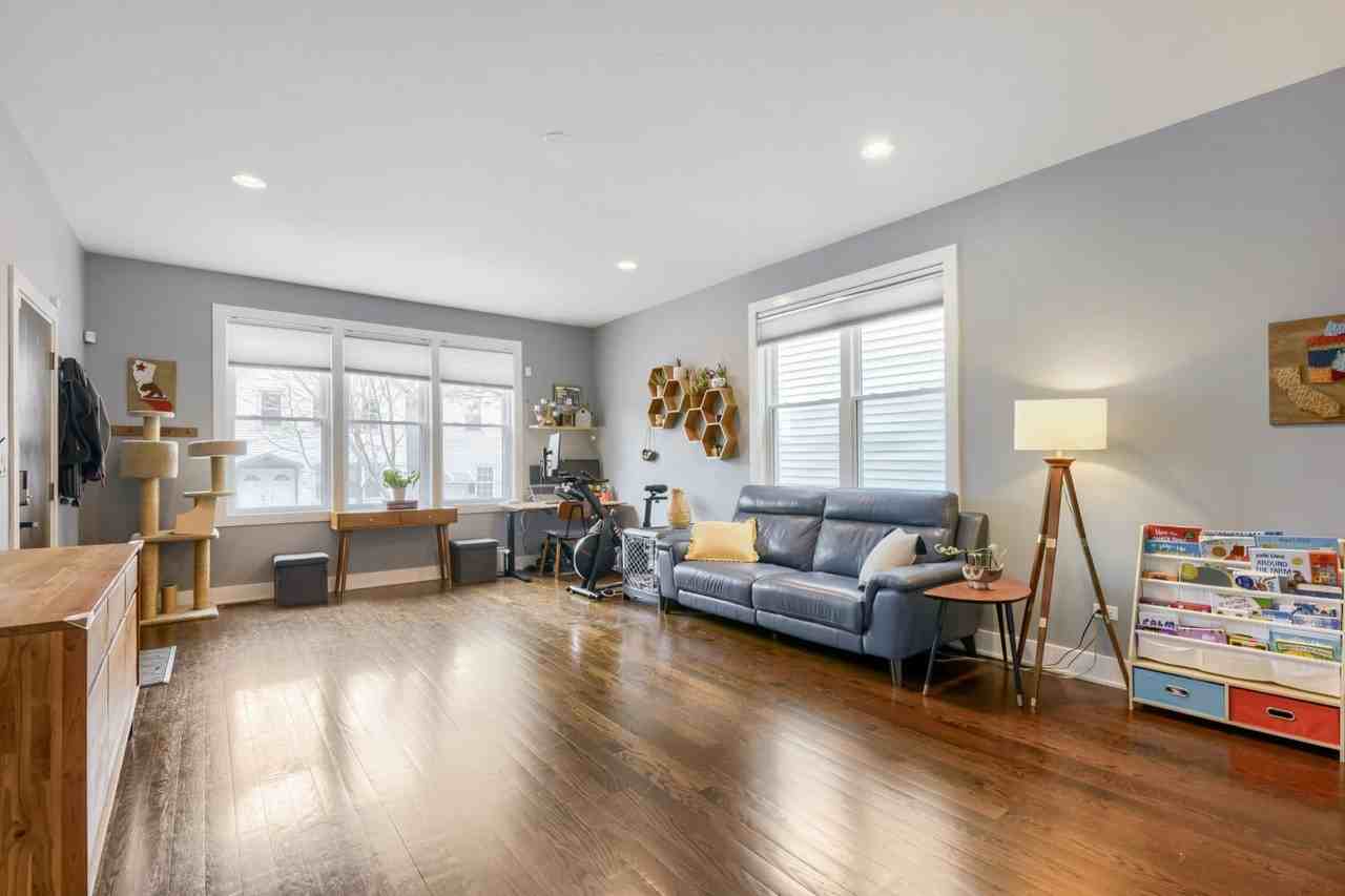 1008 W Cullerton St #1W - Photo 4 of 17