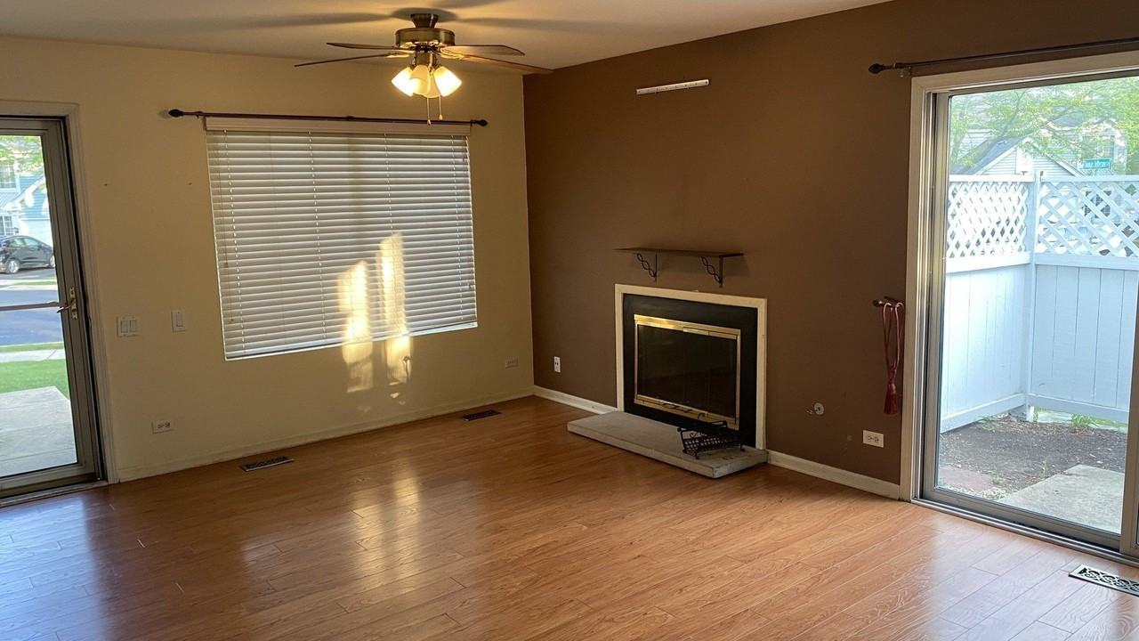 437 Valley Forge Ct #2 - Photo 3 of 9