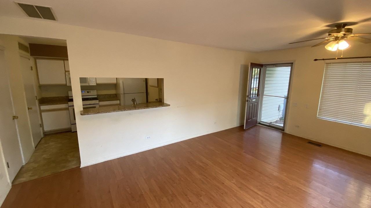 437 Valley Forge Ct #2 - Photo 4 of 9