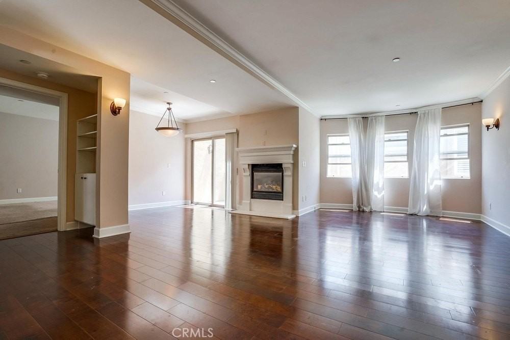 1522 Amherst Ave #402 - Photo 6 of 22