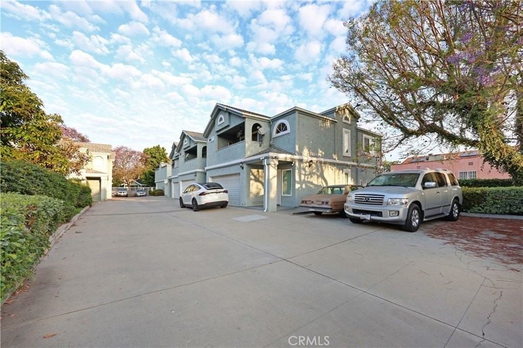 14033 Mcclure Ave - Photo 2 of 30
