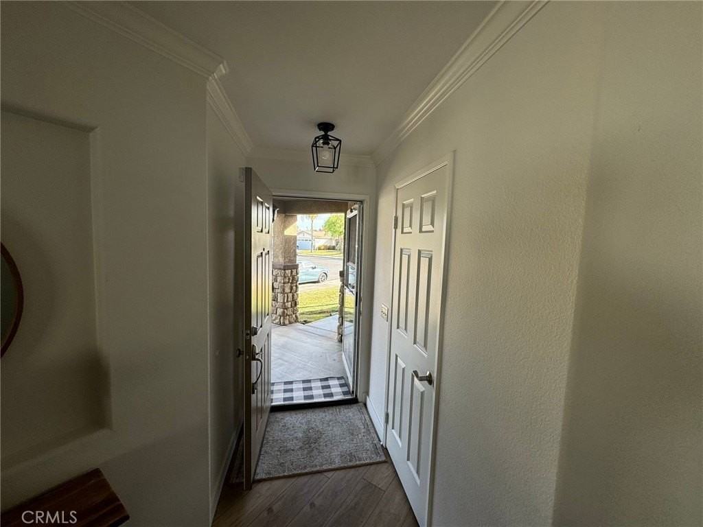 30419 Napa St - Photo 4 of 24