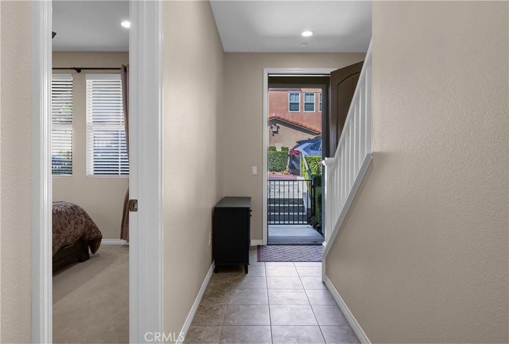 63 Playa Cir - Photo 4 of 49