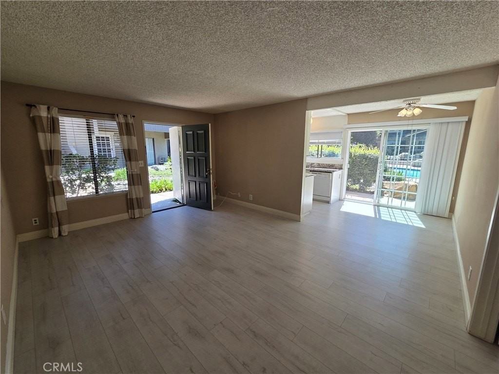 253 Streamwood - Photo 6 of 8