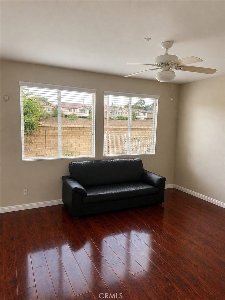 1646 Palermo Dr - Photo 5 of 9