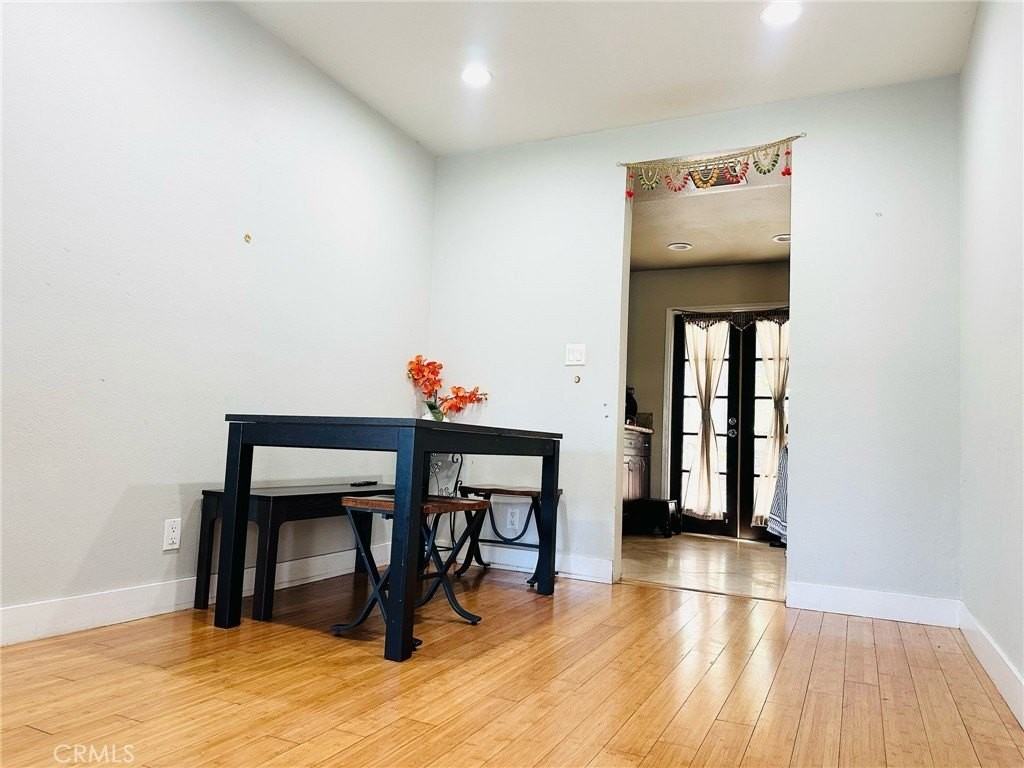 4821 Maytime Ln - Photo 4 of 18