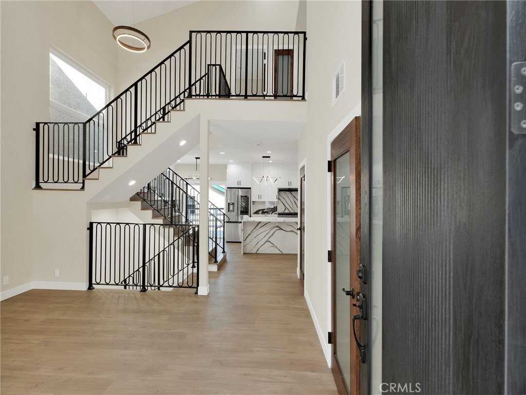 4530 Ensenada Dr - Photo 3 of 50