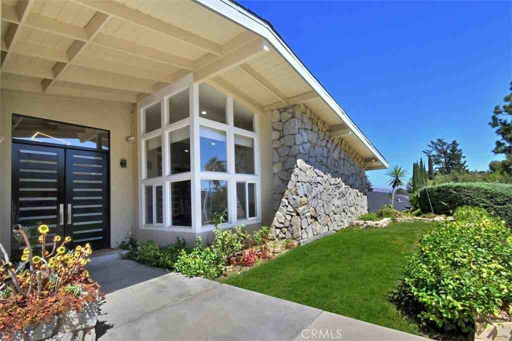 4347 Coronet Dr - Photo 3 of 46