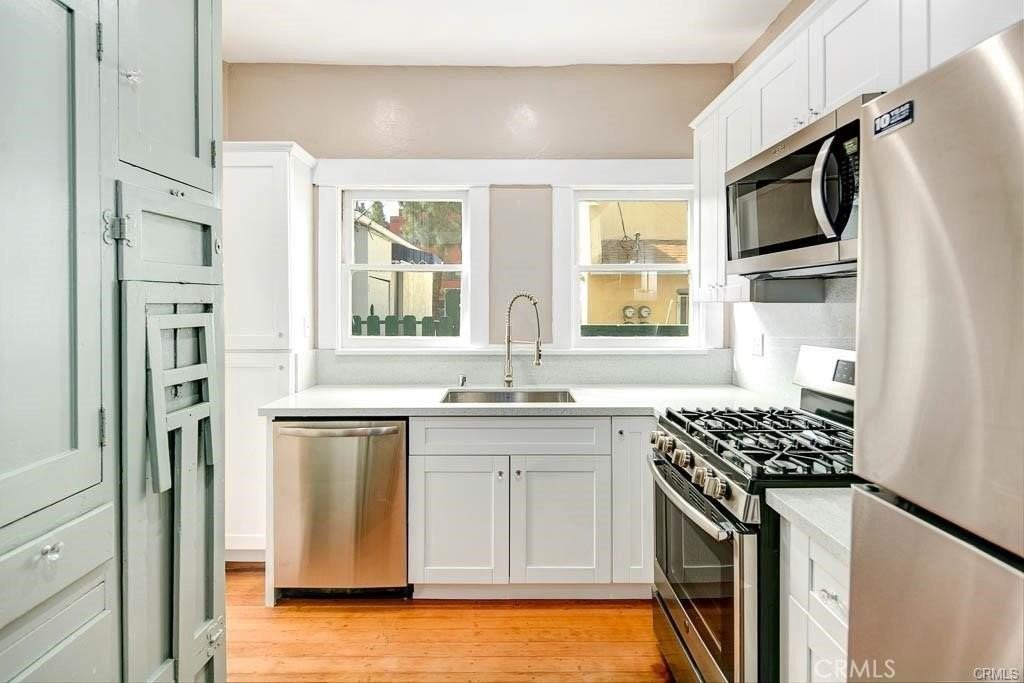 107 N Columbus Ave #1-2 - Photo 5 of 15