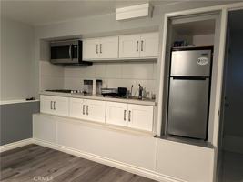 featured image of 2126 Grandview Dr