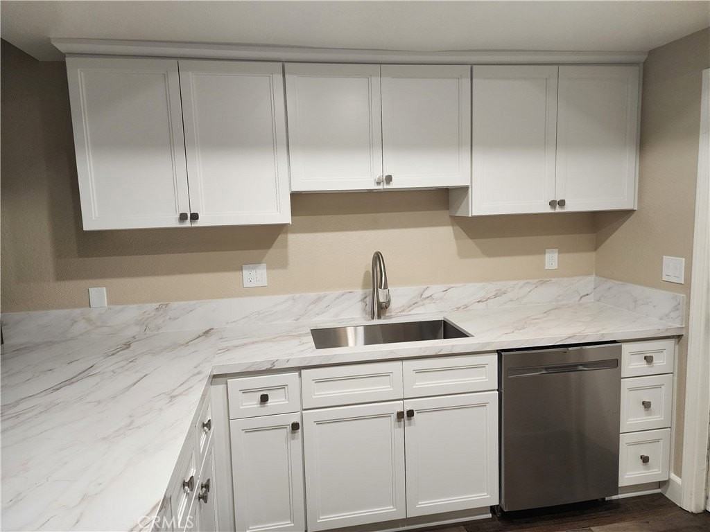 157 S Ralph Rd - Photo 4 of 20