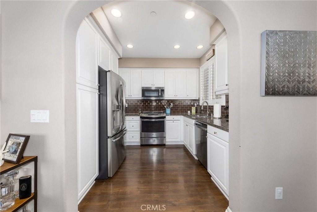 844 Citrus Ct #29 - Photo 5 of 30