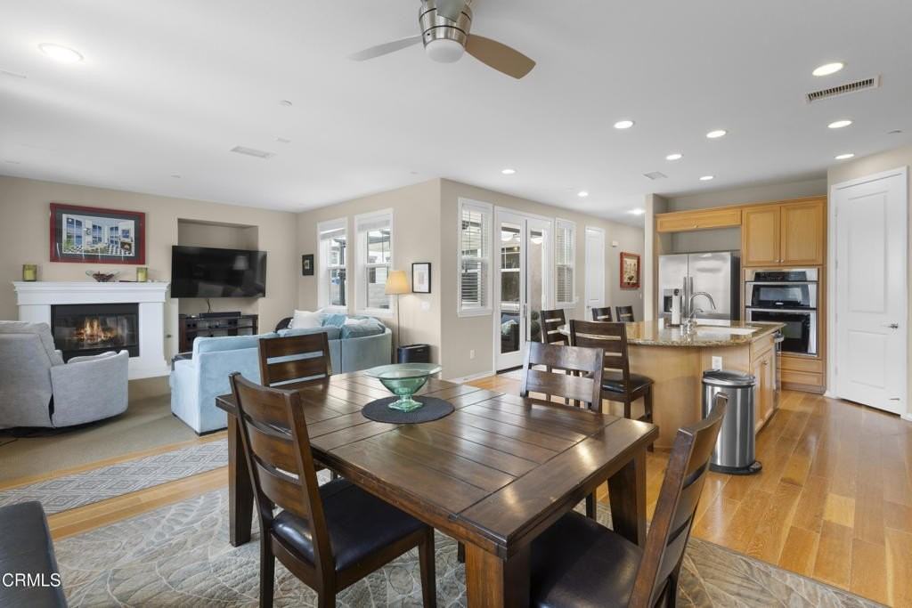 1423 Caspian Way - Photo 3 of 43
