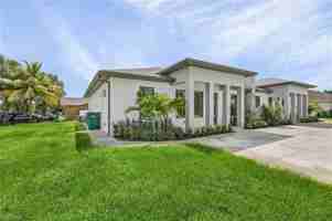 featured image of 2378 Hunter Blvd #3