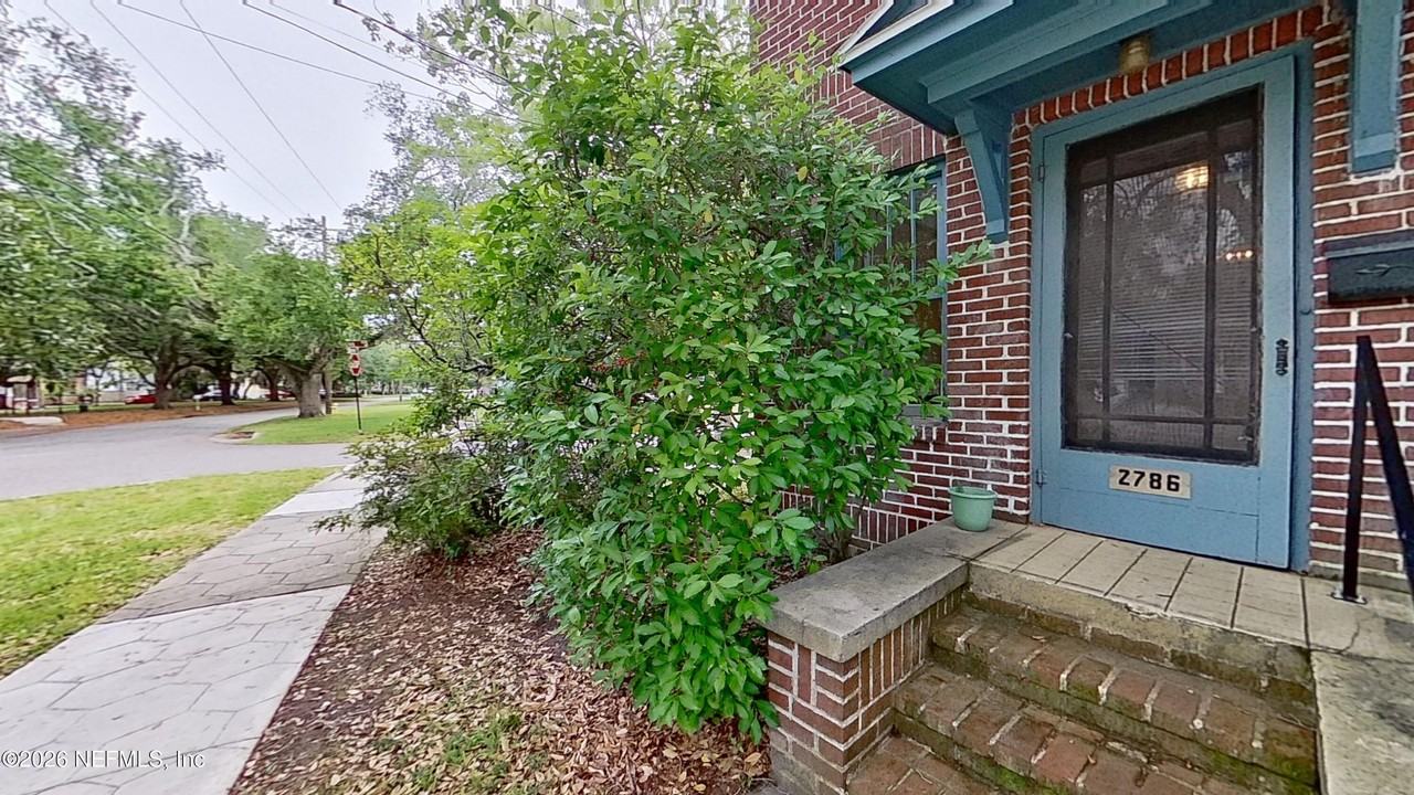 2786 Downing St - Photo 2 of 14