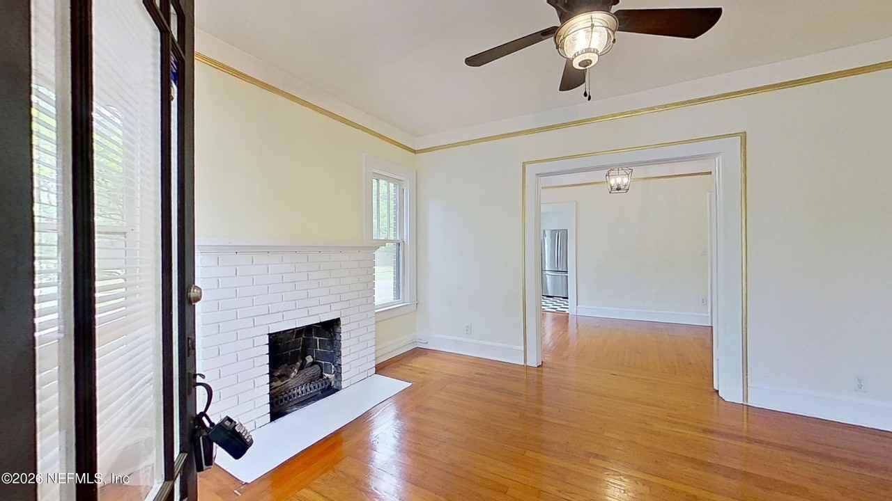 2786 Downing St - Photo 3 of 14