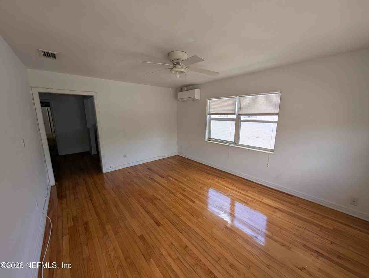 2136 College St #4 - Photo 2 of 10