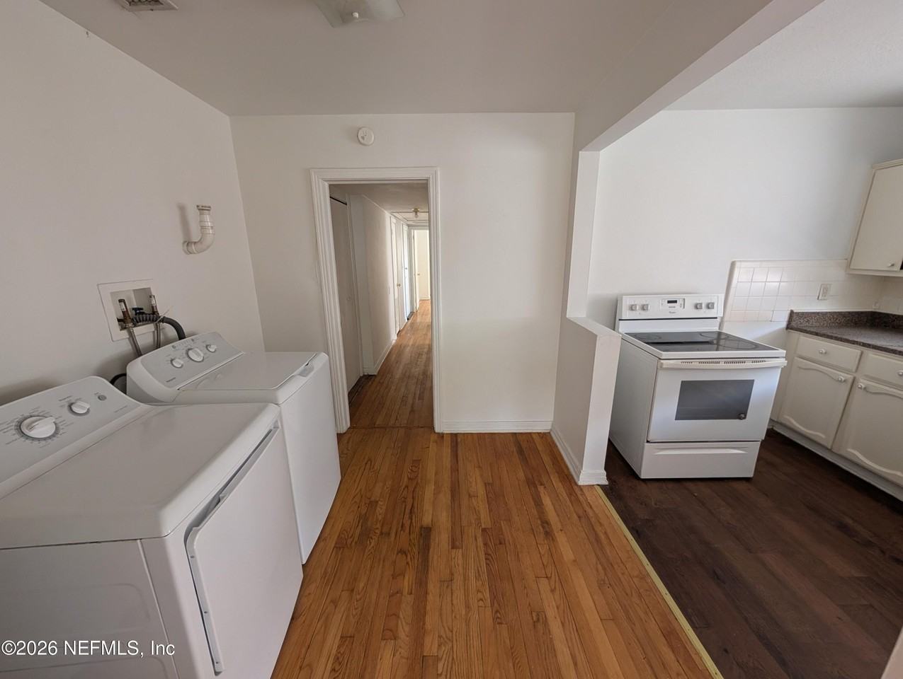 2136 College St #4 - Photo 5 of 10