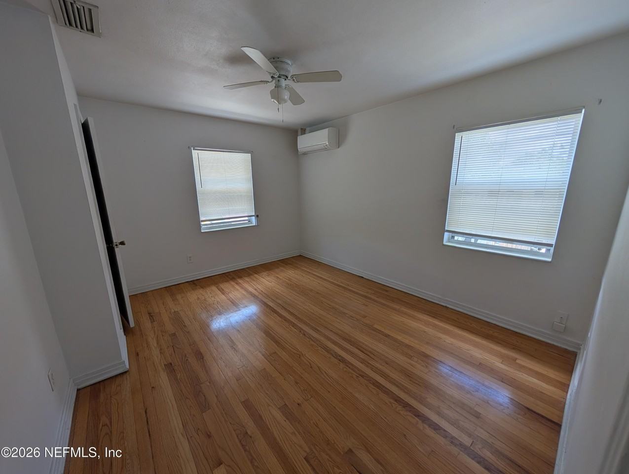 2136 College St #4 - Photo 7 of 10