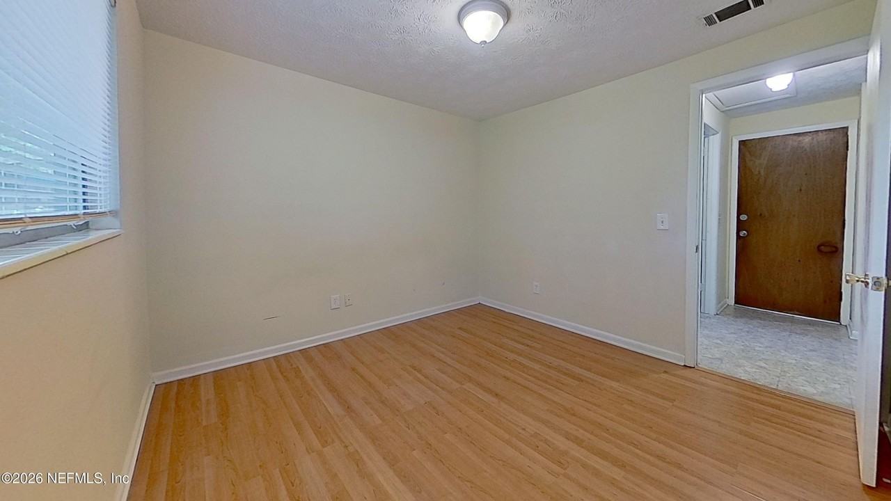 8311 Santman Ct - Photo 4 of 12