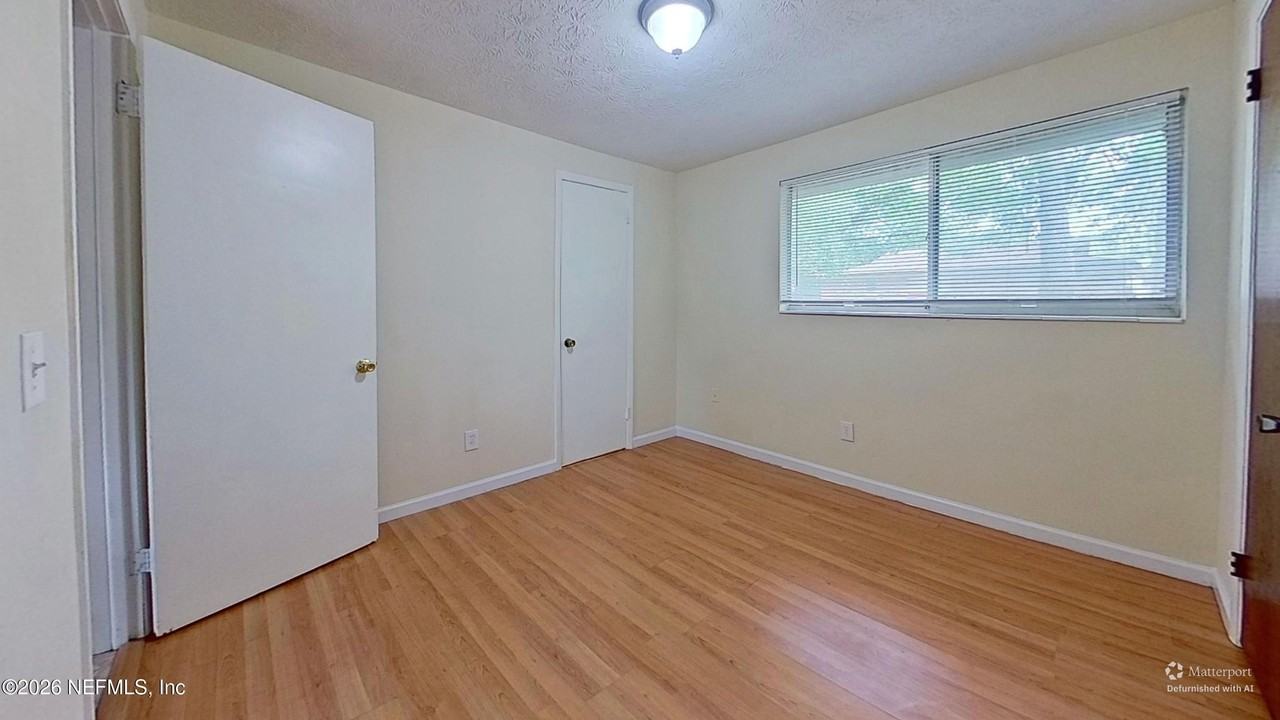 8311 Santman Ct - Photo 7 of 12