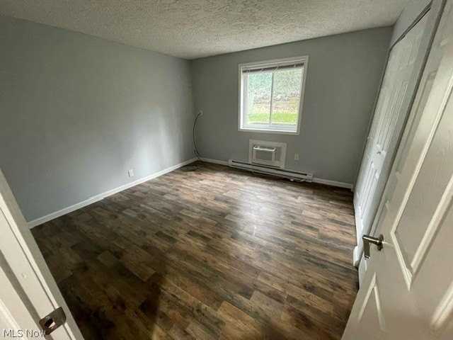 1935 Brookside Dr #105 - Photo 7 of 8