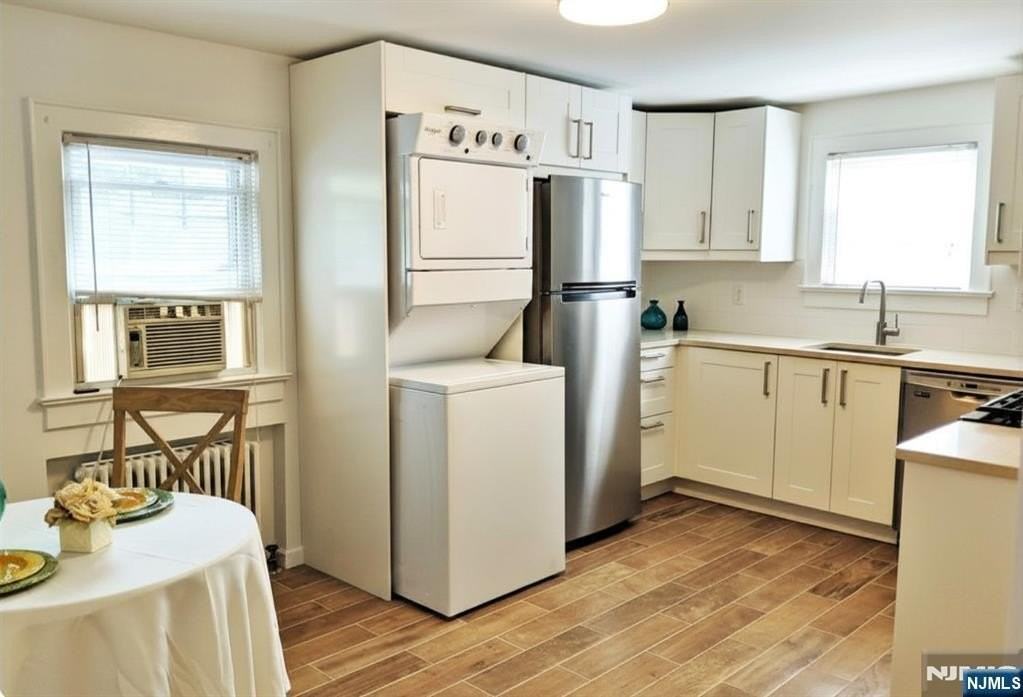 292 Wiley Pl - Photo 2 of 20