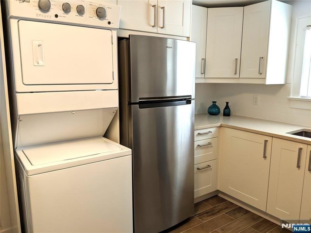 292 Wiley Pl - Photo 5 of 20