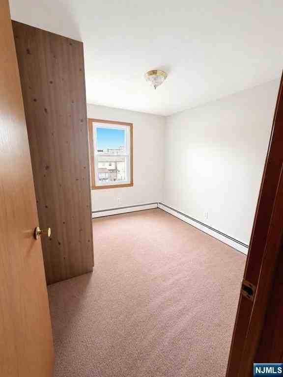 284 Livingston Ave 2nd Fl - Photo 6 of 8