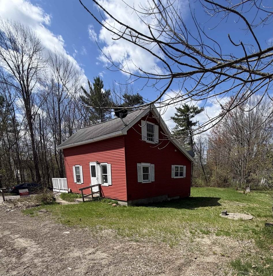 260 Charles St - Photo 2 of 18
