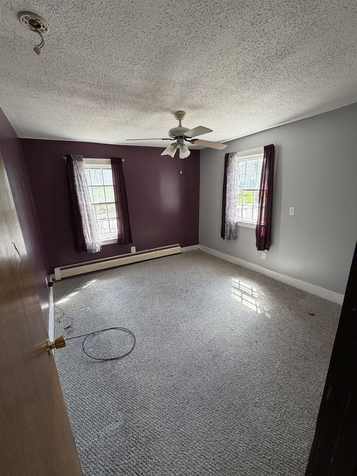 260 Charles St - Photo 7 of 18