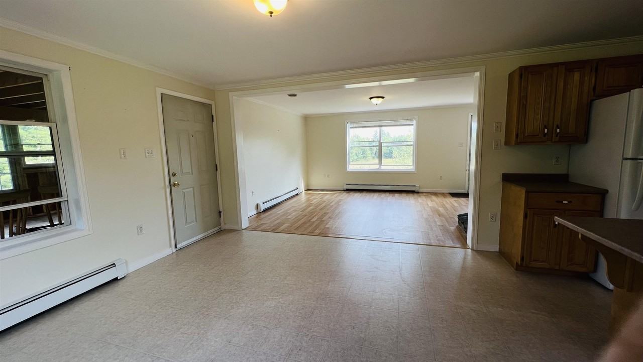 1310 Main Rd - Photo 4 of 24