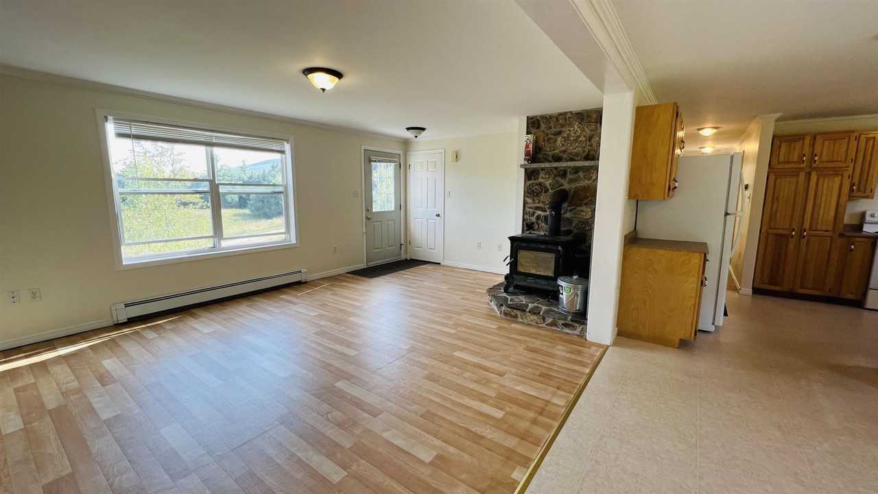 1310 Main Rd - Photo 6 of 24