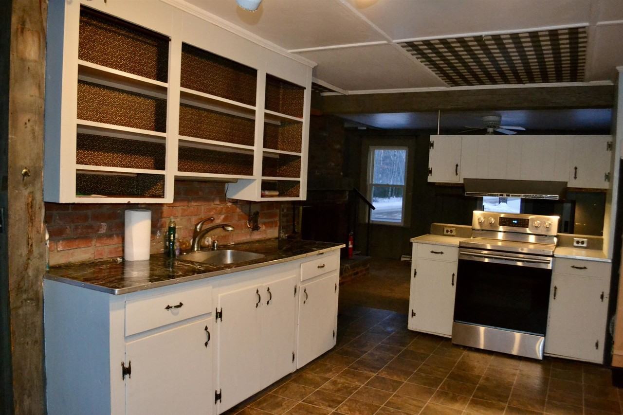 224 E Main St - Photo 4 of 19