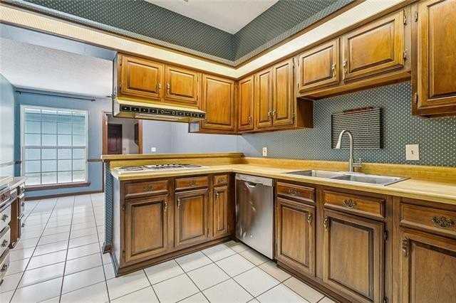21 Carriage Ln - Photo 4 of 11